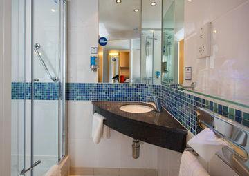 Express East By Ihg 3* Swansea